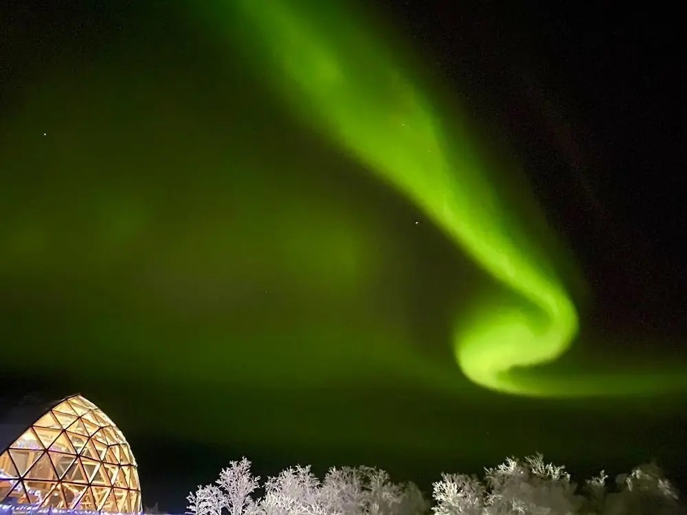 هتل آرورا ویلیج مارمونسک ایگلو